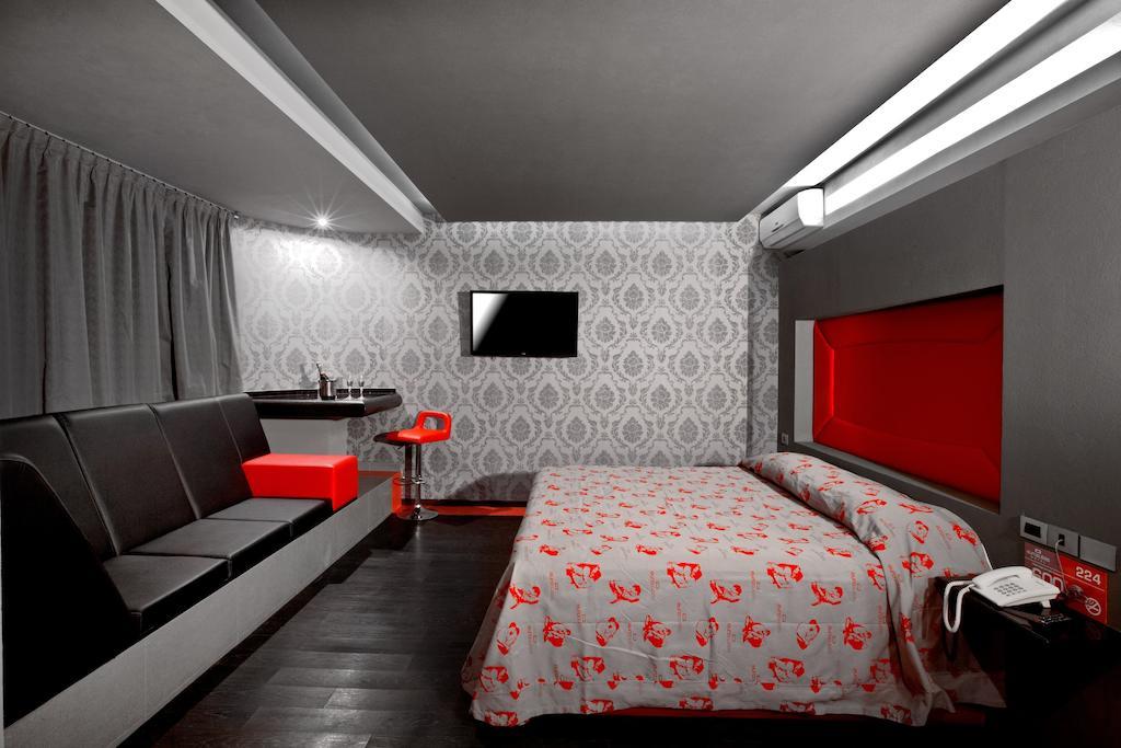 Eurosuites Oceania - Adults Only Mexico City Exterior photo